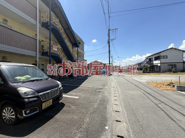 コンバーチブルの駐車場|駐車場があるので、車を買う予定の方も安心です