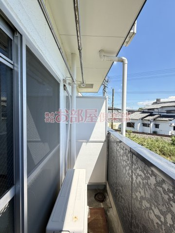 コンバーチブルのバルコニー|暖かな日差しのふりそそぐバルコニー