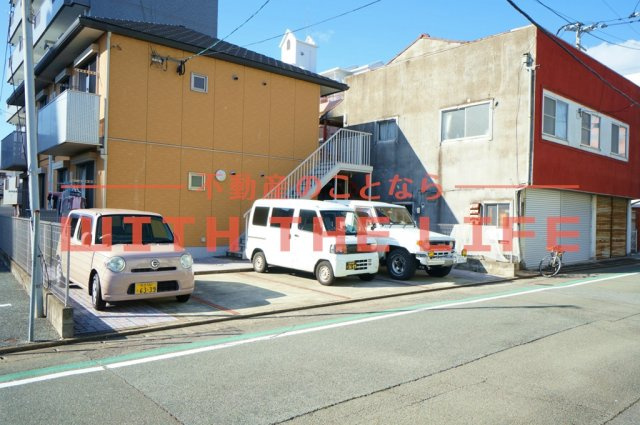 シャトルケイの駐車場|カースペースがあります