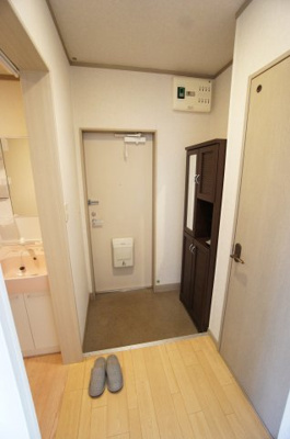 【玄関】 | ラークヒルズＡ