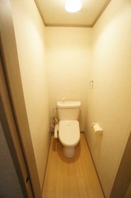 【トイレ】 | ラークヒルズＡ