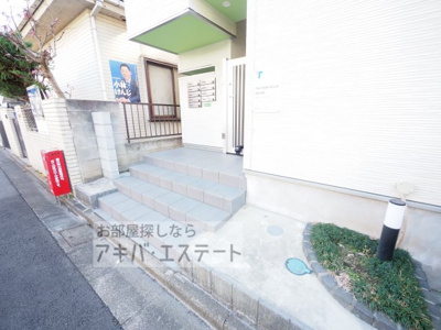 【エントランス】 | TEN-NOM HOUSE DELUXE(テノムハウス デラックス) 