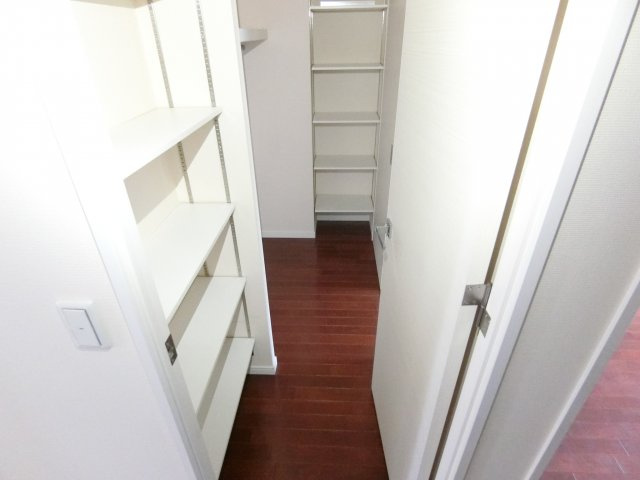 プロパレス泉ヶ丘の収納