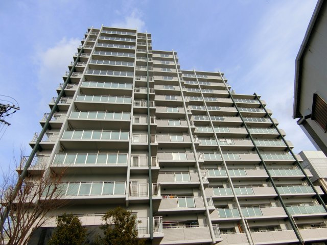 プロパレス泉ヶ丘の外観