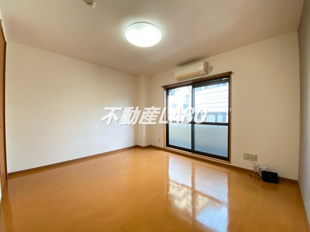 木津川TSマンションの寝室