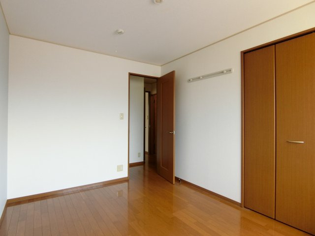 スカイスクレーパーA棟の洋室