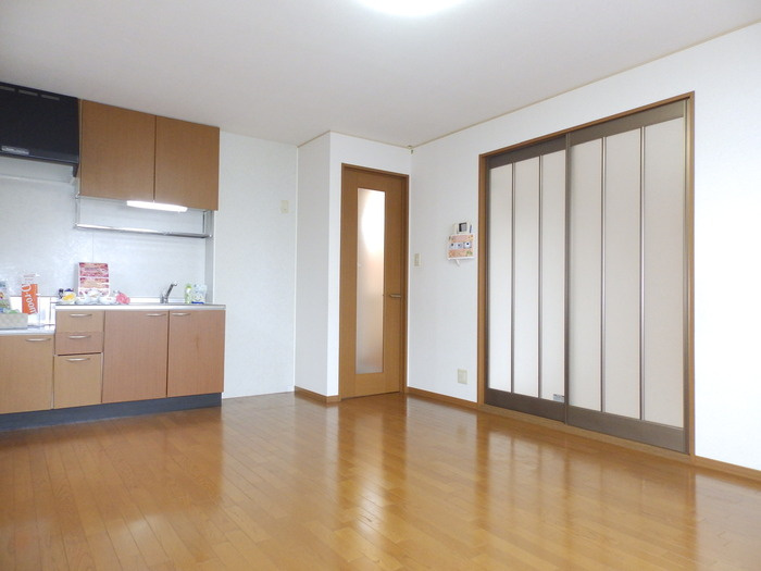 スカイスクレーパーA棟の居間・リビング