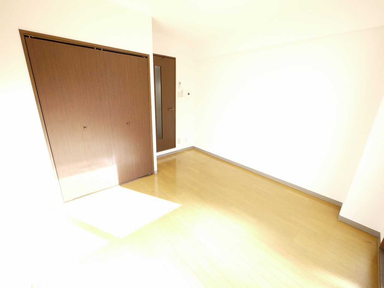 サンフェアリーの内装|明るい洋室です