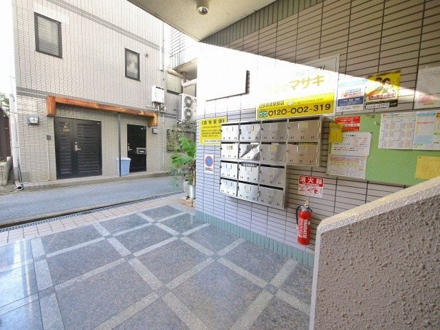 サンフェアリーのエントランス|キレイな共有スペース。