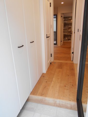 ＣＳ　ＧＡＲＤＥＮ　秋津の玄関