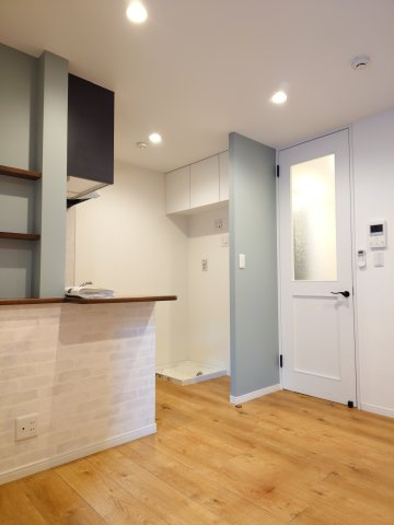 ＣＳ　ＧＡＲＤＥＮ　秋津の洋室|デザインクロスがありお洒落☆