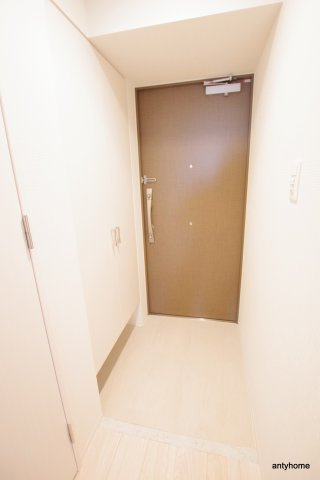 エスプレイス大阪城サウスコンフォート　仲介手数料無料の玄関