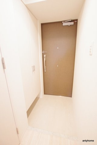 エスプレイス大阪城サウスコンフォート　仲介手数料無料の玄関