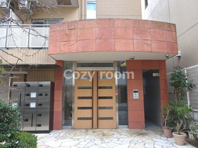 【エントランス】 | ウイニング・パラ江坂 | 毎日通るエントランスはこのようになっています