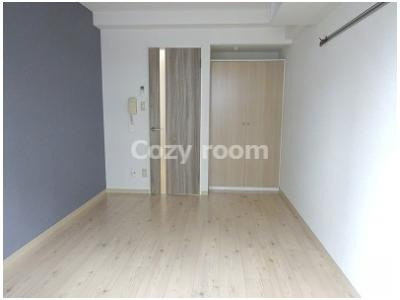 【洋室】 | ウイニング・パラ江坂 | きれいな洋室です