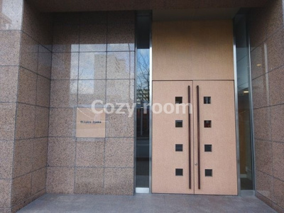 【エントランス】 | サンロワール江坂 | 毎日通るエントランスはこのようになっています