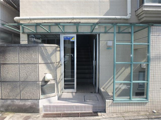 【エントランス】