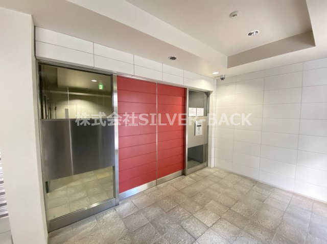 ラナップスクエア南堀江のエントランス