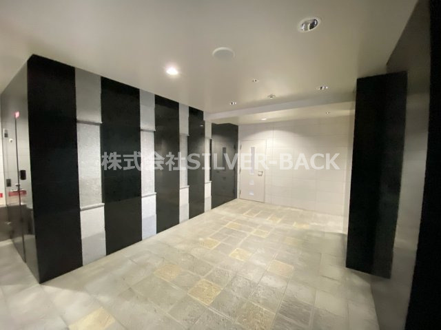 ラナップスクエア南堀江のロビー