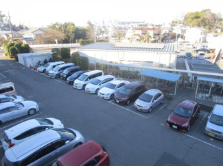 【駐車場】