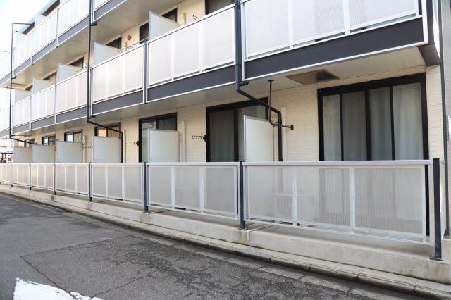 【バルコニー】 | レオパレス川崎港町
