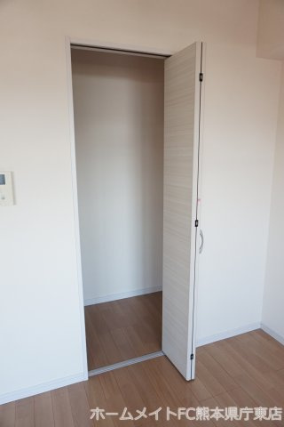 熊本市中央区世安町の賃貸マンションの収納