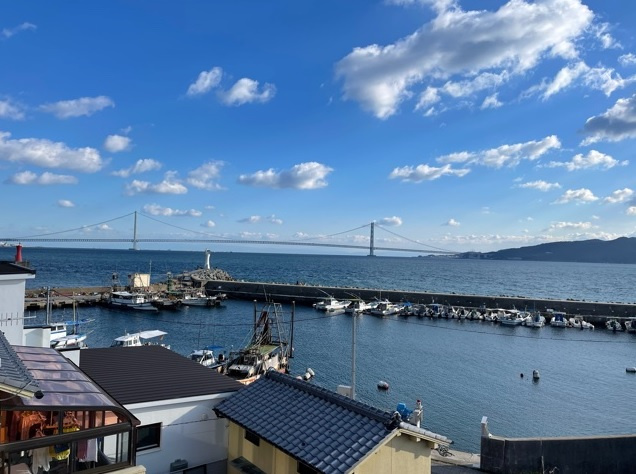 明石港町新築戸建の展望|3階部分からの眺望です憧れの明石大橋、淡路島が目の前に広がっています。