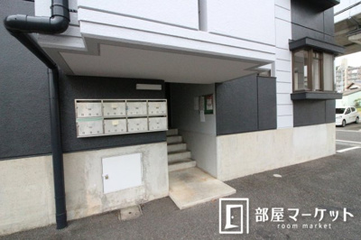 【エントランス】 | セレンディブ