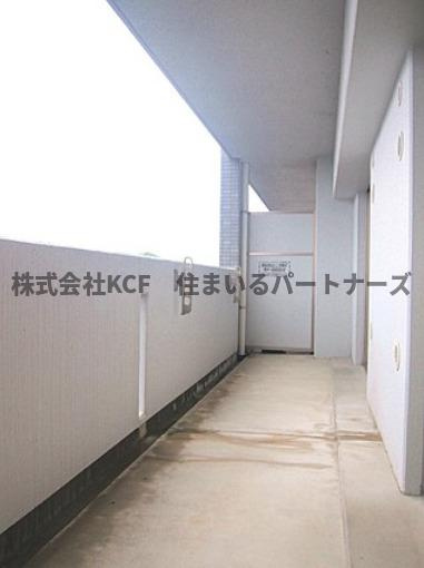 北野ガーデンコートのバルコニー|お洗濯にも便利なバルコニー付き