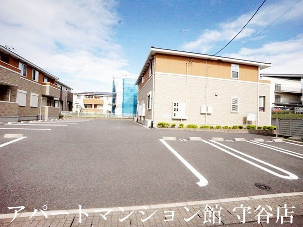 スターブルBの駐車場