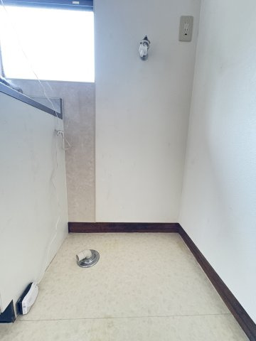 當麻戸建Ｂ棟のその他|洗濯機置き場