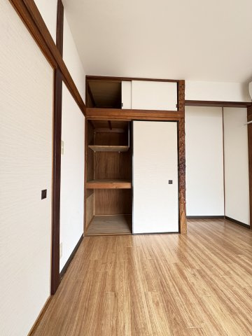 當麻戸建Ｂ棟の収納
