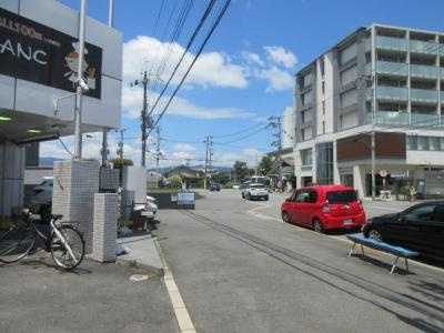 ラセットアベニューの周辺|前面道路