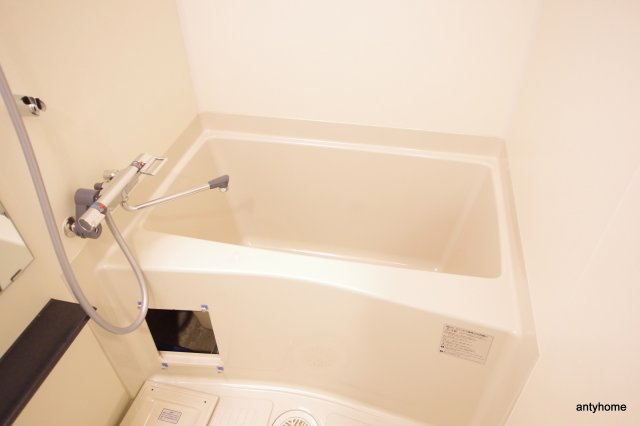 ファステート難波グランプリ　仲介手数料無料の浴室
