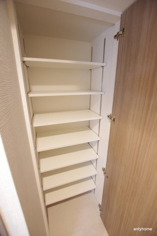 エスリード新大阪グランゲートサウス　仲介手数料無料の収納