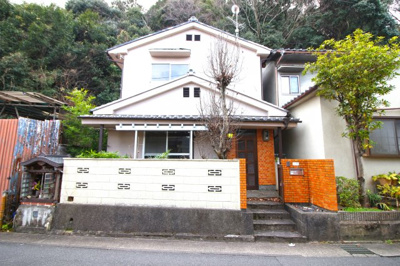 【外観】 | 山科区北花山山田町　中古戸建 | 現在改装中！内覧のご予約お待ちしております♪