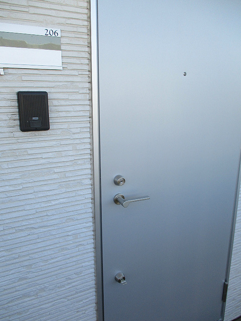 リブリ・ハナミズキの玄関