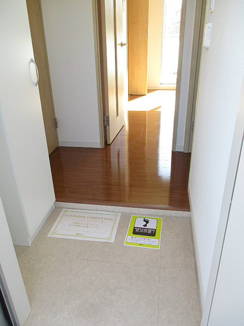 リブリ・ハナミズキの玄関