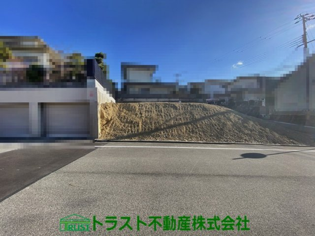 明石市松が丘20－1期－1号棟　 新築戸建の前面道路含む現地写真