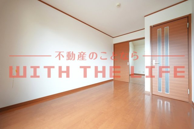 Harbest壱番館【10,000円キャッシュバック対象物件】の内装|明るい室内です