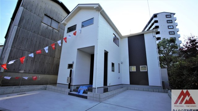 久留米市野中町の新築一戸建の外観