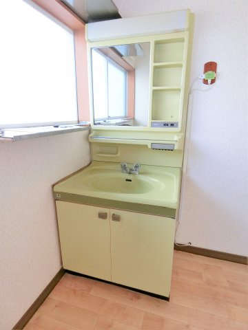 岩崎貸家の洗面所