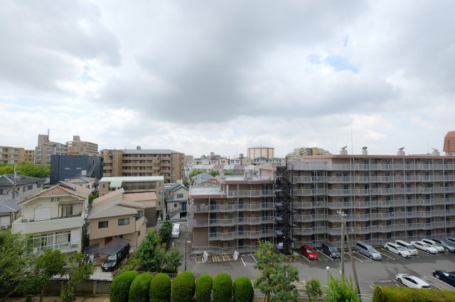 吹田市千里山松が丘の中古マンションの展望