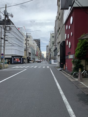 ロイヤルガーデン８ビル