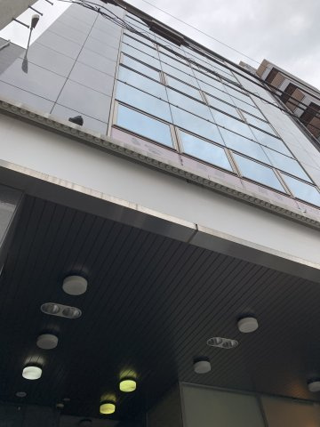 ロイヤルガーデン８ビル