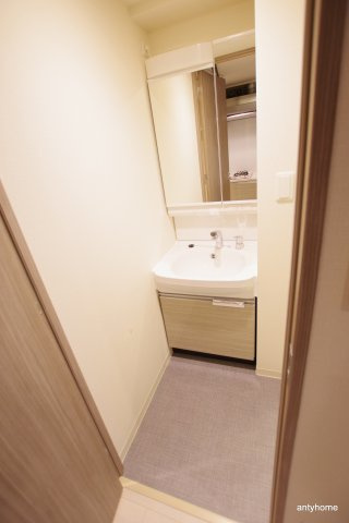プレサンス梅田2　仲介手数料無料の洗面所
