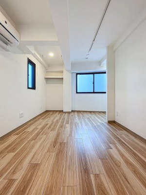 【居間・リビング】 | エルシア関町南 | ★2面採光で日当たり良好です★