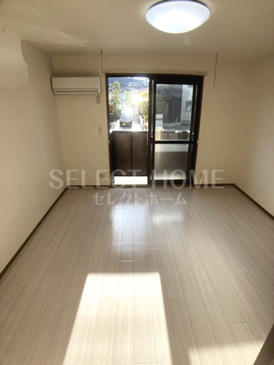 【居間・リビング】 | プリマベーラ春 | こちらのリビングで趣味の時間をお楽しみください