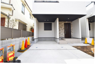 【駐車場】 | 現地見学や資料請求などお気軽にお問合せ下さい。
周辺環境とあわせて現地もご案内致します。