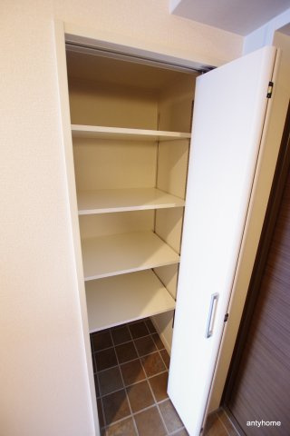 プリマクラッセ　仲介手数料無料の収納